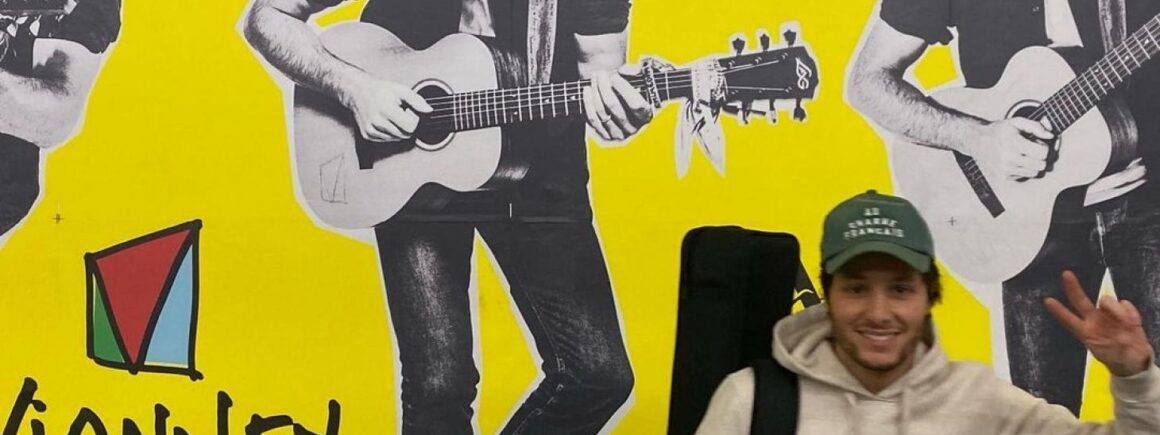 Vianney chante dans le métro après son concert à l’AccorHotels Arena (VIDEO)