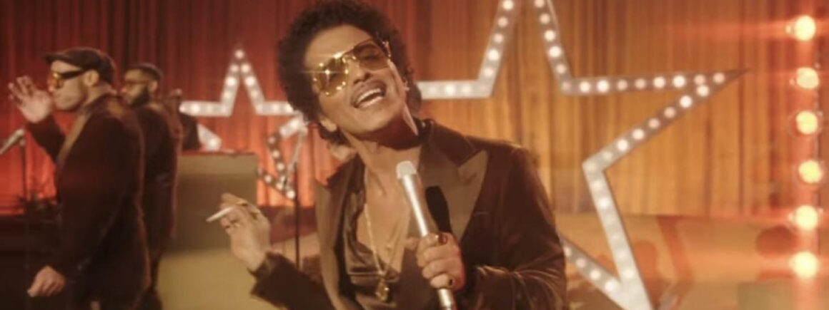 Bruno Mars : Silk Sonic dévoile le clip de Smokin Out the Window (VIDEO)