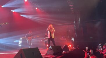 Julien Doré entre en scène au Europe 2 Live de Nantes, suivez sa prestation (VIDEO)