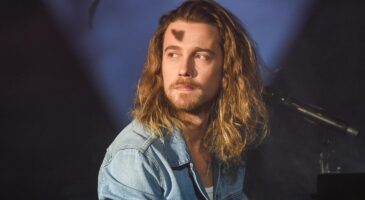 Quand Julien Doré reprend le tube Dragostea din tei, ça donne ça ! (AUDIO)