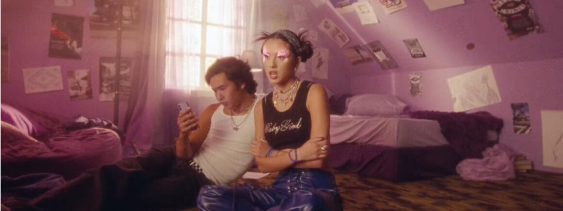 Olivia Rodrigo nous transporte dans les années 2000 avec le clip de Brutal (VIDEO)