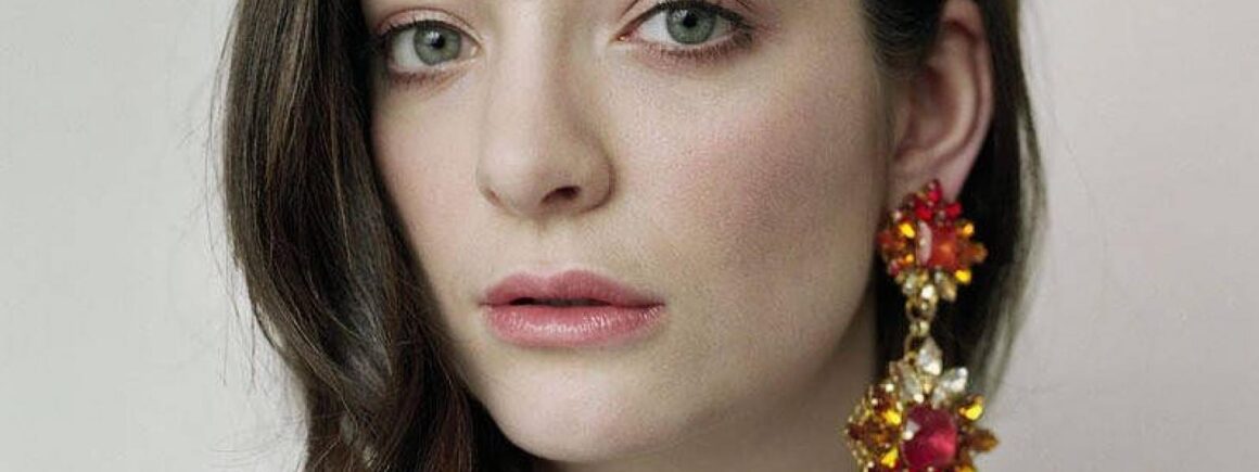 Pour Mood Ring, Lorde s’affiche blonde (VIDEO)