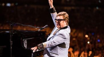 Elton John ajoute un ultime concert en France pour sa tournée d'adieu !