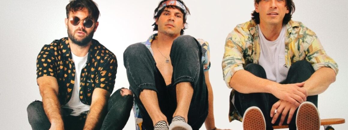 Leonie dévoile le clip de Ici et maintenant et annonce une grande tournée pour cet été !