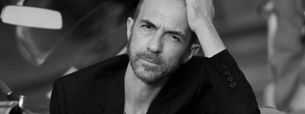 Calogero ne remontera pas sur scène, une salle nommée Avicii et le concert-test d’Indochine… Les news musique de la semaine !