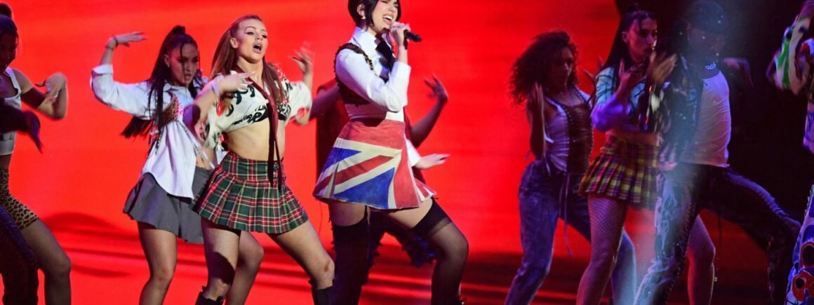 Brit Awards 2021 : Regardez la prestation totalement dingue de Dua Lipa (VIDEO)