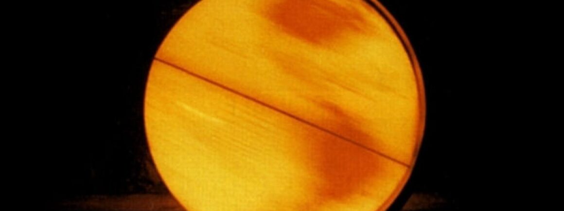 Coldplay : Parachutes, 5 choses à savoir sur le tout premier album du groupe