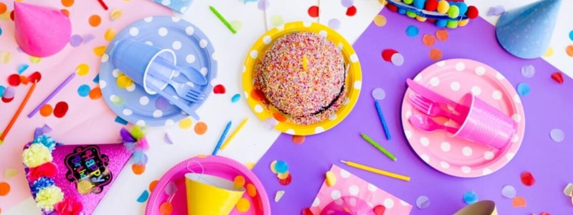 Bienvenue Chez Clément – Afterwork Europe 2 : Pour avoir plus de cadeaux d&rsquo;anniversaire, il cumule 35 conquêtes (en même temps)