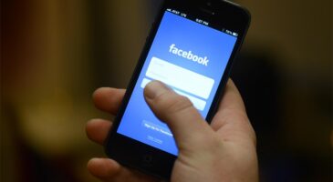 Facebook : Un statut en plusieurs langues, comment faire ?