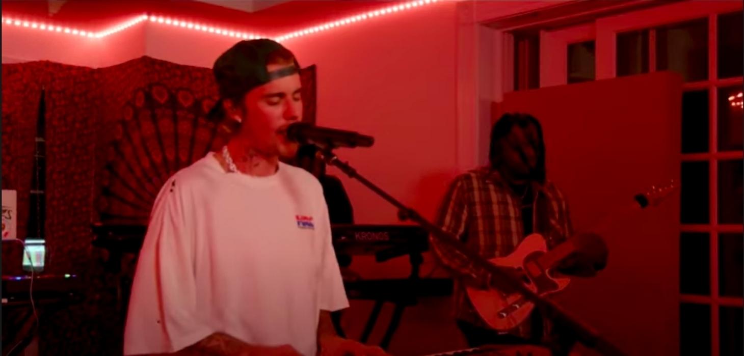 Justin Bieber présente Peaches en live pour le Tiny Desk (VIDEO)