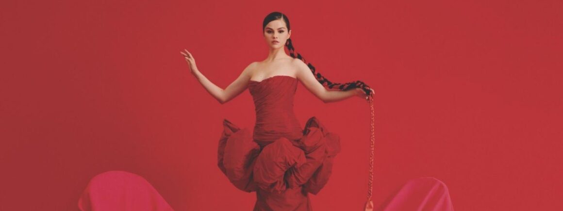 Selena Gomez : Son EP « REVELACIÓN » est enfin disponible !