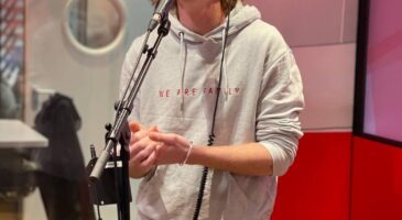 Ben Mazué interprète Quand Je Marche dans le Bienvenue Chez Clément (VIDEO)