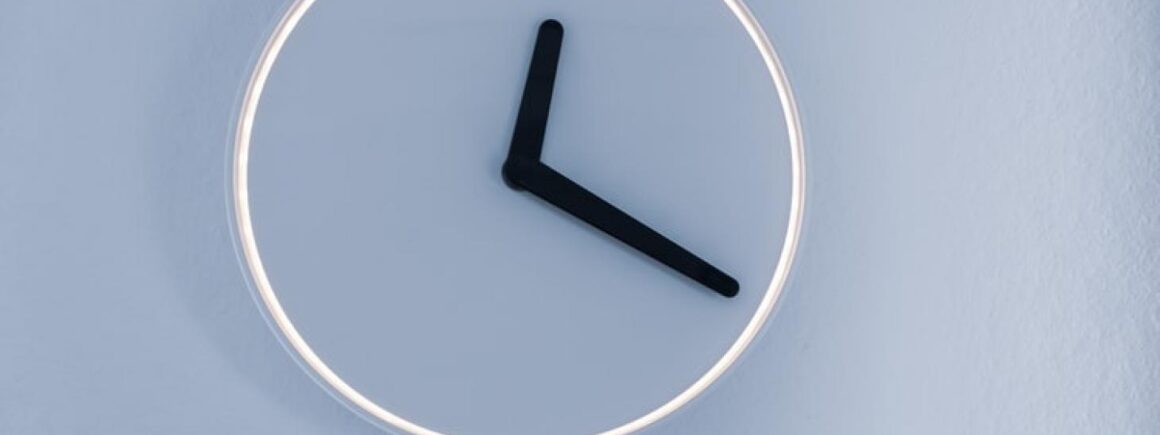 Bienvenue chez Clément : « Tourner dans le sens des aiguilles d&rsquo;une montre », ça vient d&rsquo;où ?