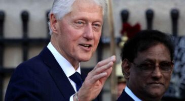 Bienvenue Chez Clément : Quand Mitterand et Clinton avaient égaré les codes nucléaires !