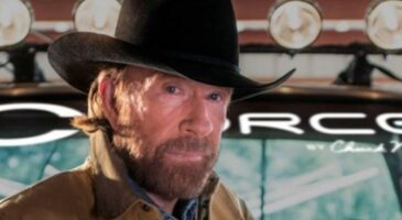 Bienvenue Chez Clément : Les commerçants de Bastia font appel à Chuck Norris pour remercier leur clientèle (VIDEO)