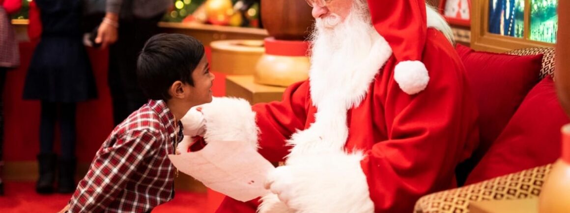 Bienvenue chez Clément : Bonne nouvelle, le Père Noël est immunisé contre le Covid-19 !