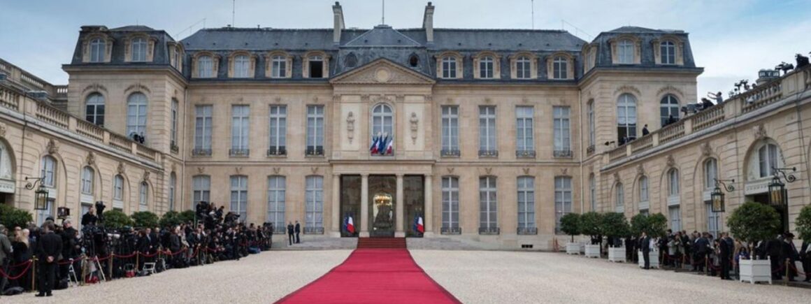 Bienvenue chez Clément : Pourquoi les présidents dorment-ils à l’Elysée ?