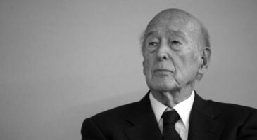 Bienvenue chez Clément : Valéry Giscard d'Estaing est mort !