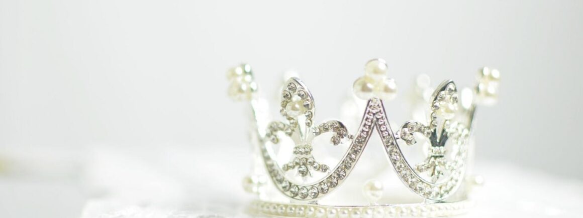 Bienvenue Chez Clément – Afterwork Europe 2 : Une reine thaïlandaise se noie, personne n’a eu le droit de la sauver