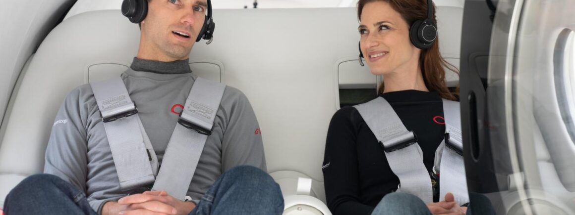 Bienvenue Chez Clément – Afterwork Europe 2 : Premier essai avec des passagers réussi pour le Europe 2 Hyperloop !