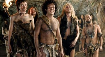 Bienvenue Chez Clément : "Ca va être tout noir !", il annonce le couvre-feu avec une réplique culte de RRRrrr !!! (VIDEO)