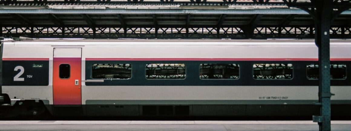 Bienvenue Chez Clément – Afterwork Europe 2 : Les billets de train pour Noël sont ouverts à la vente !