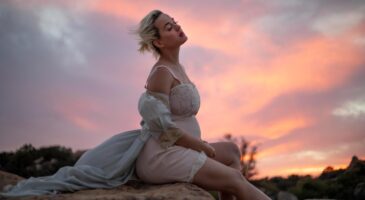 Katy Perry : Daisies & Firework en live pour Dear Class of 2020 (VIDEO)