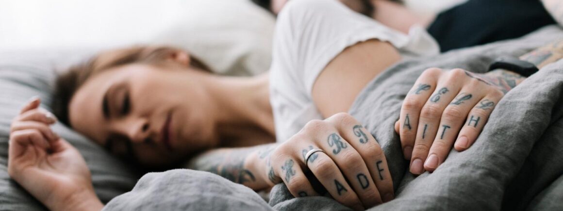 Insolite : Faut-il garder son masque pour faire l&rsquo;amour ? 