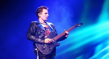 Muse : Matt Bellamy se confie sur carrière solo et sa vie durant le confinement !