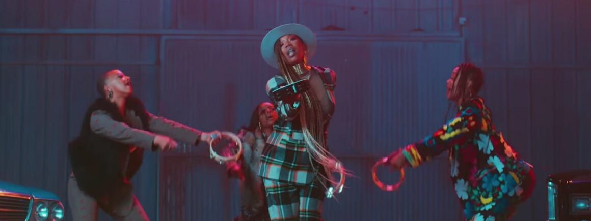 Brandy est de retour avec Baby Mama après 8 ans d&rsquo;absence (VIDEO)