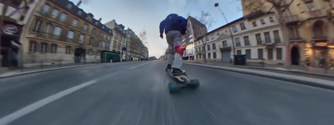 The Avener : Découvrez le clip de 900 miles, tourné dans les rues désertes de Paris (VIDEO)