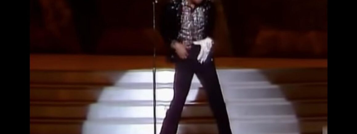 Ces gants de Michael Jackson ont affolé les enchères !