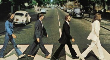 La Matinale Europe 2 : A Londres, le confinement permet de repeindre le passage piéton de Abbey Road