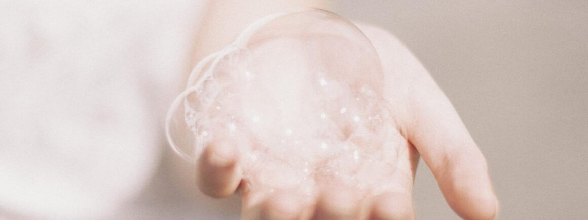 Bienvenue Chez Clément – Afterwork Europe 2 : Ricard offre 70 000 litres d&rsquo;alcool pour créer du Gel Hydroalcoolique