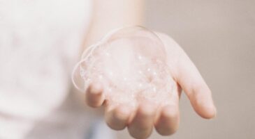 La Matinale Europe 2 : Ricard offre 70 000 litres d'alcool pour créer du Gel Hydroalcoolique