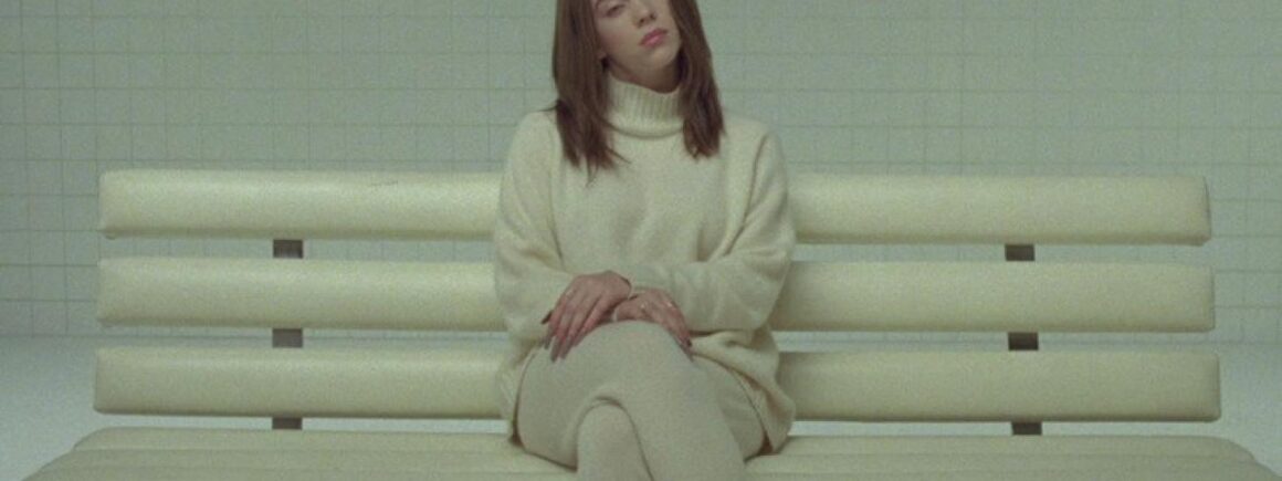 Billie Eilish dévoile (enfin) le clip de Xanny !