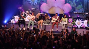 Selena Gomez en invitée surprise au concert de Julia Michaels (VIDEO)