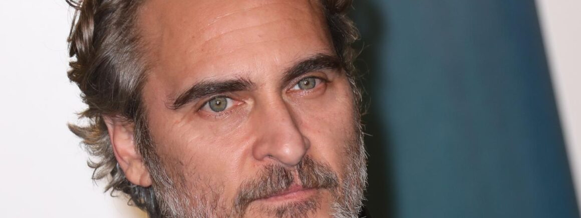 Joaquin Phoenix incroyable en Napoléon, les premières images