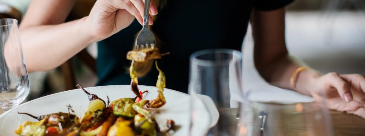 Bienvenue Chez Clément – Afterwork Europe 2 : Quand les séniors invitent des étudiants à déjeuner chez eux