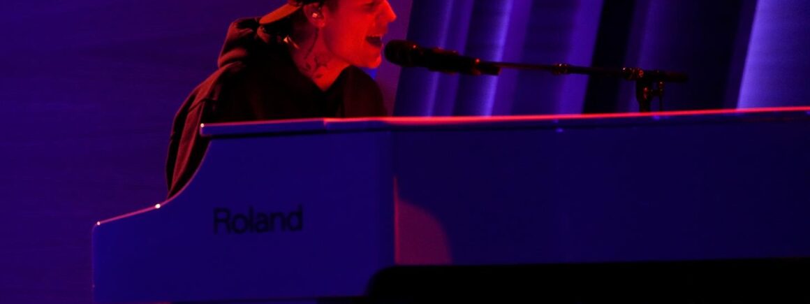 Justin Bieber : Peaches au piano, la version spéciale Grammy à ne pas manquer (VIDEO)