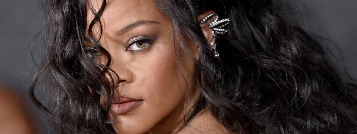 « Ils sont formidables » : Rihanna est fan d’Emmanuel et Brigitte Macron