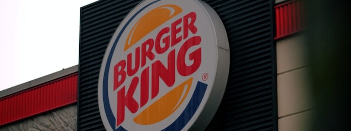 « T’es naze », « tu sers à rien »… le coup de comm’ raté de Burger King