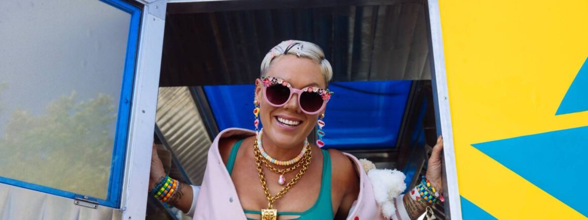 Pink revient avec Never Gonna Not Dance Again et c’est à découvrir sans plus attendre !