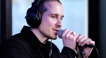 Fils Cara dans Europe 2 Lab