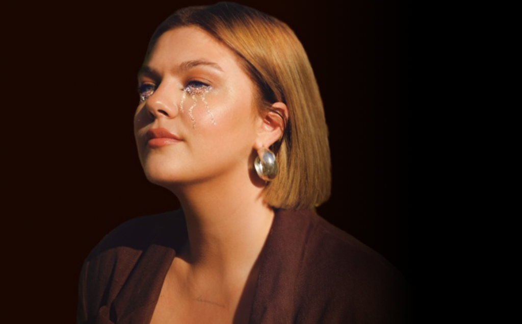 Louane annonce une réédition pour le 15/09