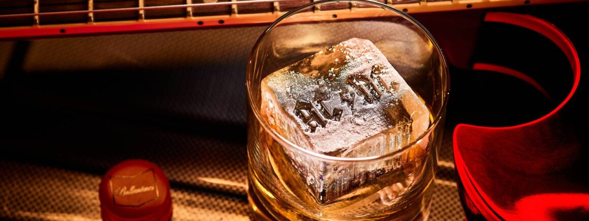 AC/DC lance son whisky en édition limitée