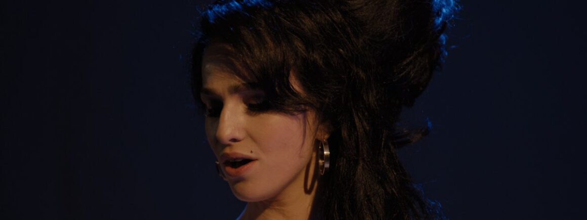 Back To Black : les premières images du biopic consacré à Amy Winehouse (VIDEO)