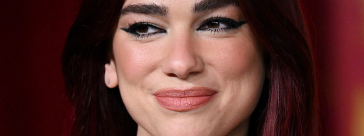 Dua Lipa : Training Session en live pour les Brit Awards 2024 (VIDEO)