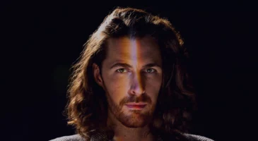 hozier-au-sommet-avec-too-sweet