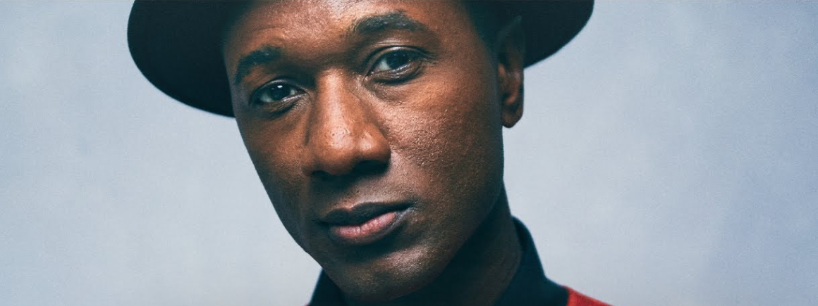 Nirvana, Green Day, Soundgarden… Aloe Blacc s’attaque aux tubes rock des années 90